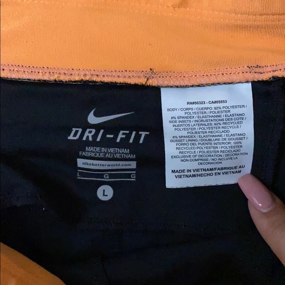 Nike workout pants - Picture 2 of 3